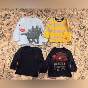 4 baby Gap long sleeved t-shirts - 2T